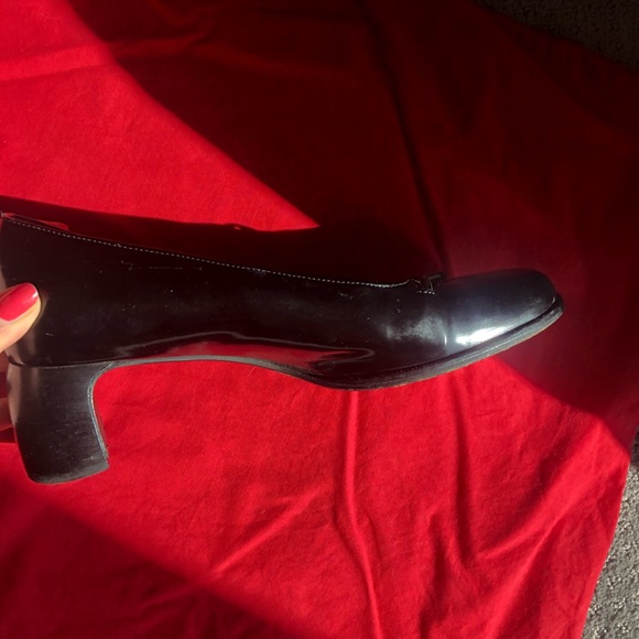 Beautiful Ann Taylor Shoes - Picture 4 of 4